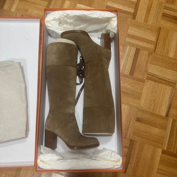 Hermes Shoes - Hermes Tan Heeled Boots